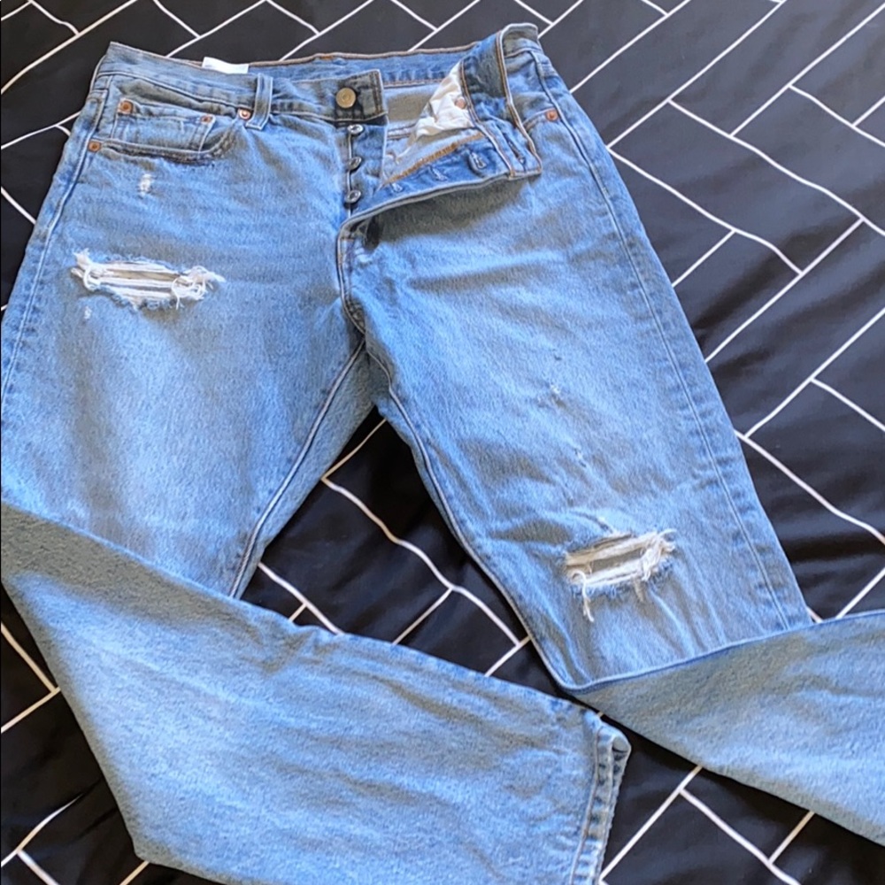 Levi’s mom jeans